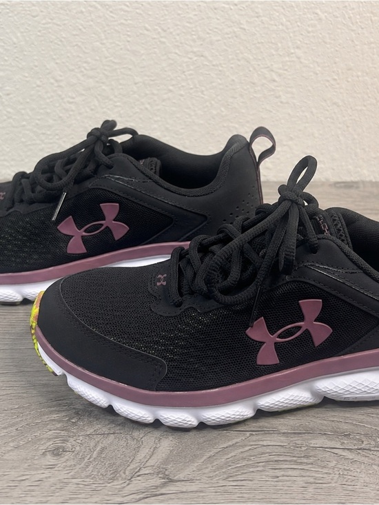 Under Armour Shoes - Under Armour Women's  Charged Assert Black & Mauve Athletic Running Sneakers Sz7